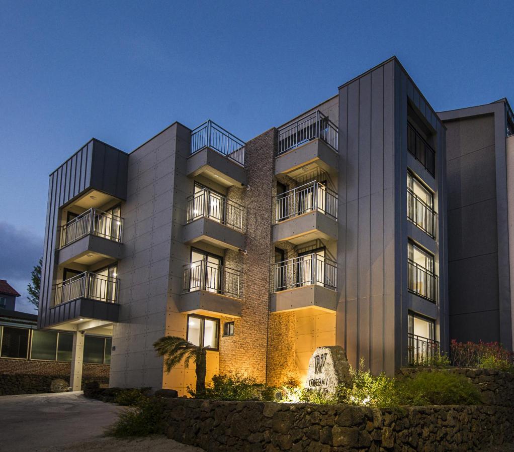 W Ocean Pension Seogwipo Esterno foto
